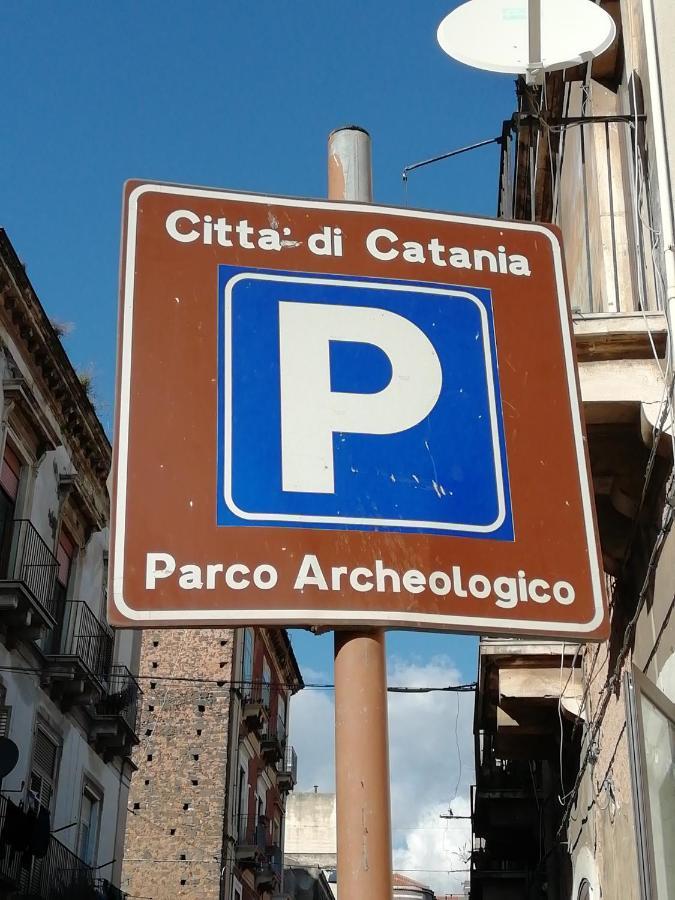 Theatron Houses Catania Bagian luar foto