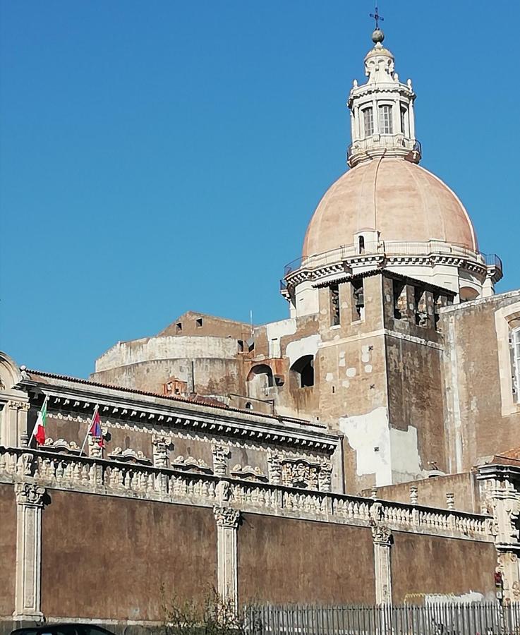 Theatron Houses Catania Bagian luar foto