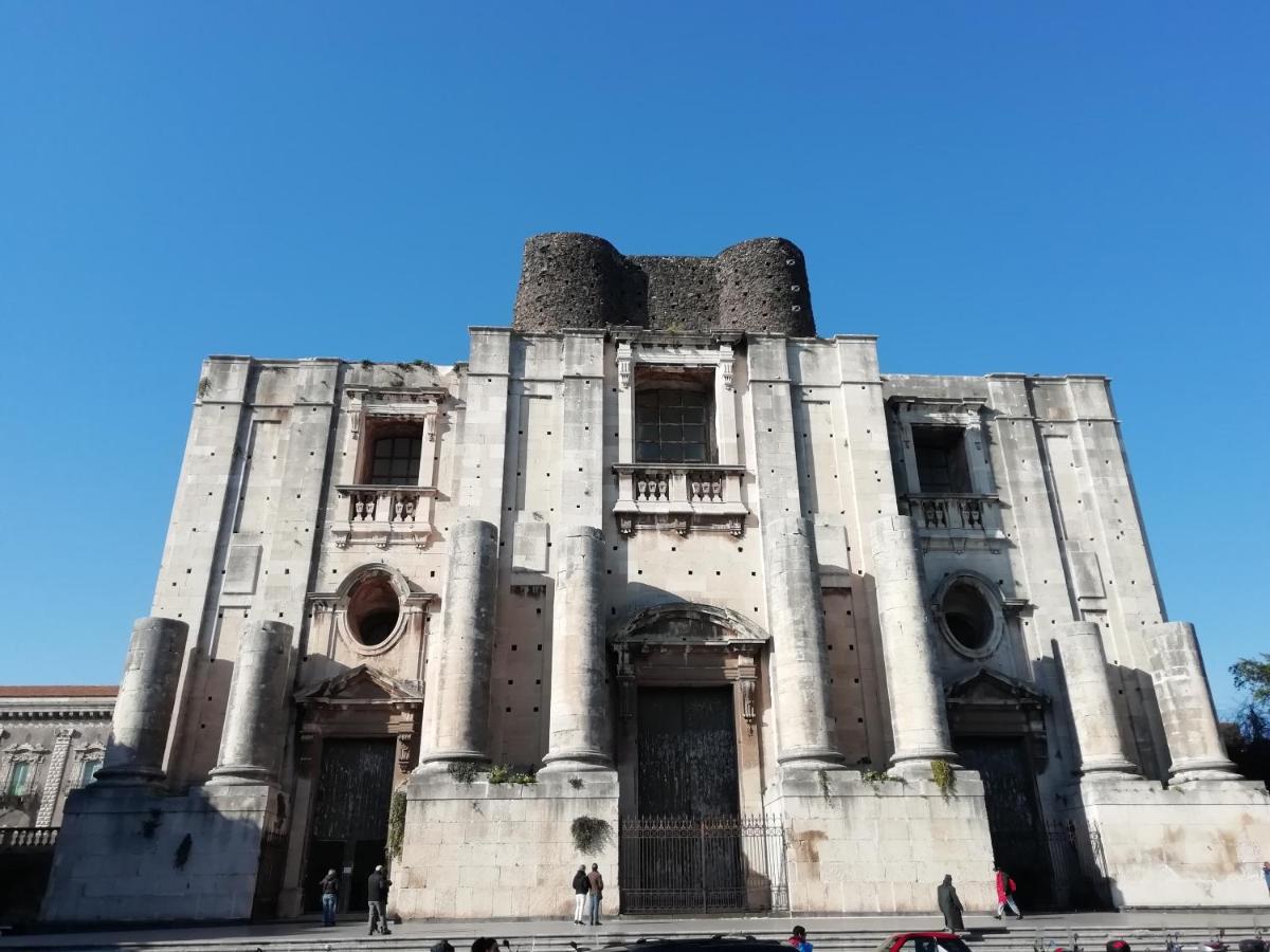 Theatron Houses Catania Bagian luar foto