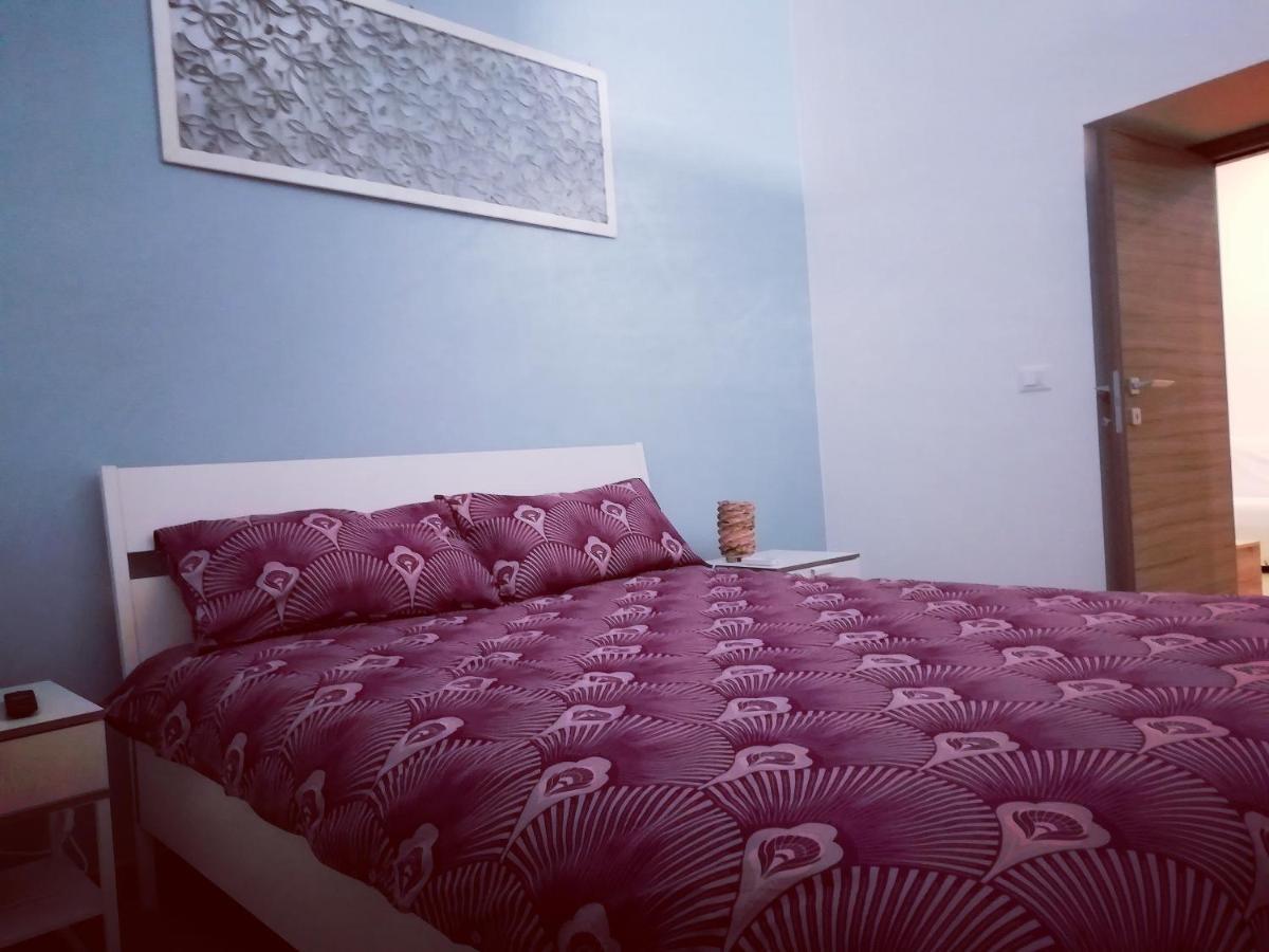 Theatron Houses Catania Bagian luar foto