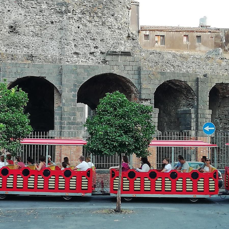 Theatron Houses Catania Bagian luar foto